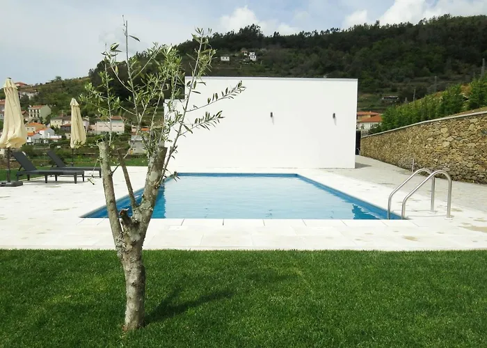Casa Miradouro Bed & Breakfast 4*