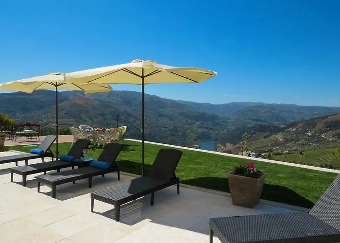 Casa Miradouro Bed & Breakfast Mesao Frio